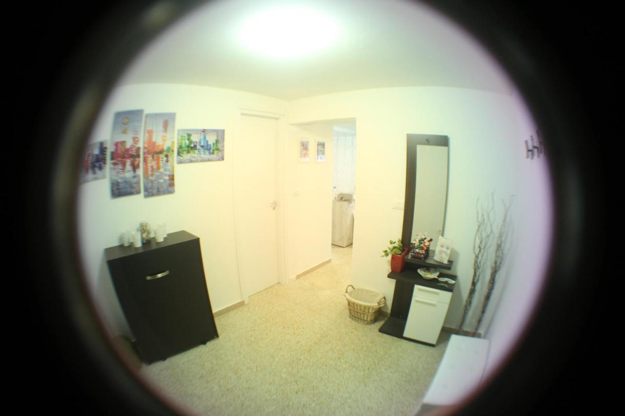Suite113 In The Center With Beach เปสการา ภายนอก รูปภาพ