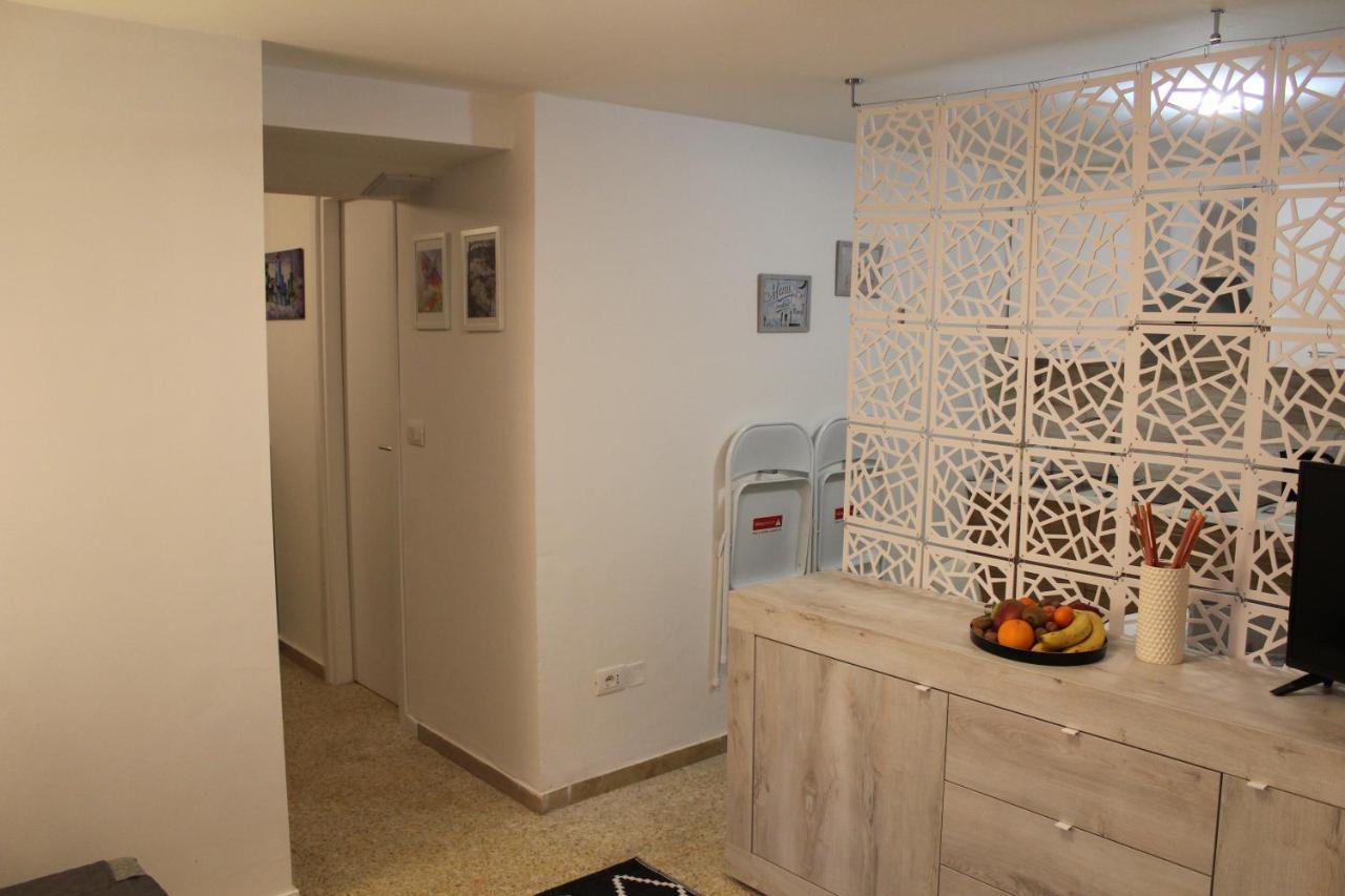 Suite113 In The Center With Beach เปสการา ภายนอก รูปภาพ