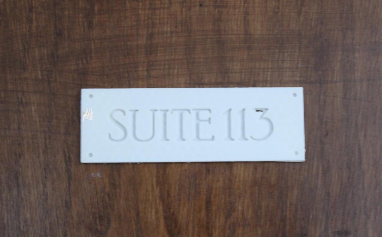 Suite113 In The Center With Beach เปสการา ภายนอก รูปภาพ