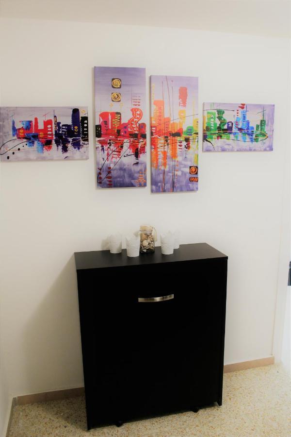 Suite113 In The Center With Beach เปสการา ภายนอก รูปภาพ