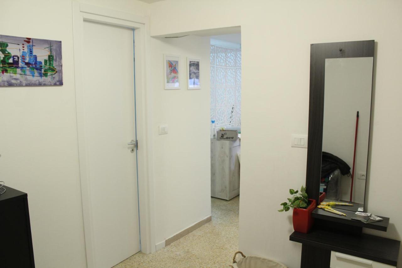 Suite113 In The Center With Beach เปสการา ภายนอก รูปภาพ